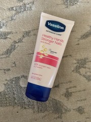 New Vaseline Intensive Care Healthy Hands Stronger Nails Lotion Keratin 3 oz