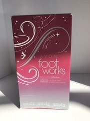 Avon Footworks 4 Piece – Berry Vanilla Collection – Soak, Scrub, Cream, Socks