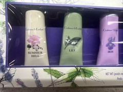 Crabtree & Evelyn London Ultra Moisturizing Hand Therapy Cream Gift Set 6 Tubes