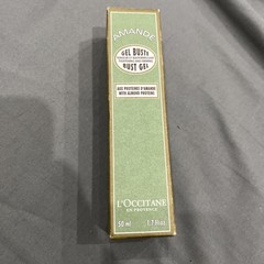 NIB Loccitane Amande Bust gel Almond Delicious Proteins 50ml