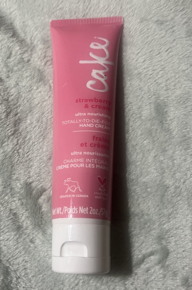 Cake strawberries & cream ultra nourishing totally-to-die-for hand cream 2oz ❤️