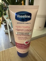 Vaseline Unilever Intensive Care Healthy Hands Stronger Nails Lotion, 3.4 oz New