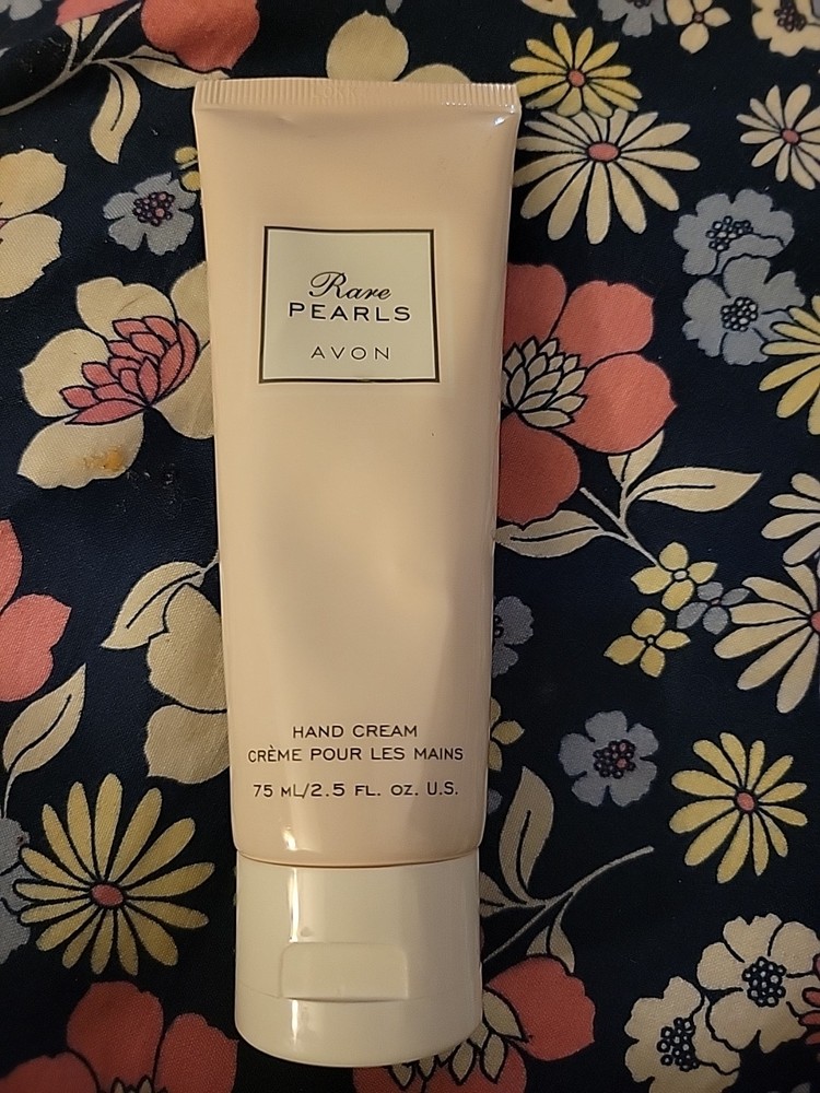 new Avon rare pearls Hand Cream lotion 2.5 oz 75 Ml