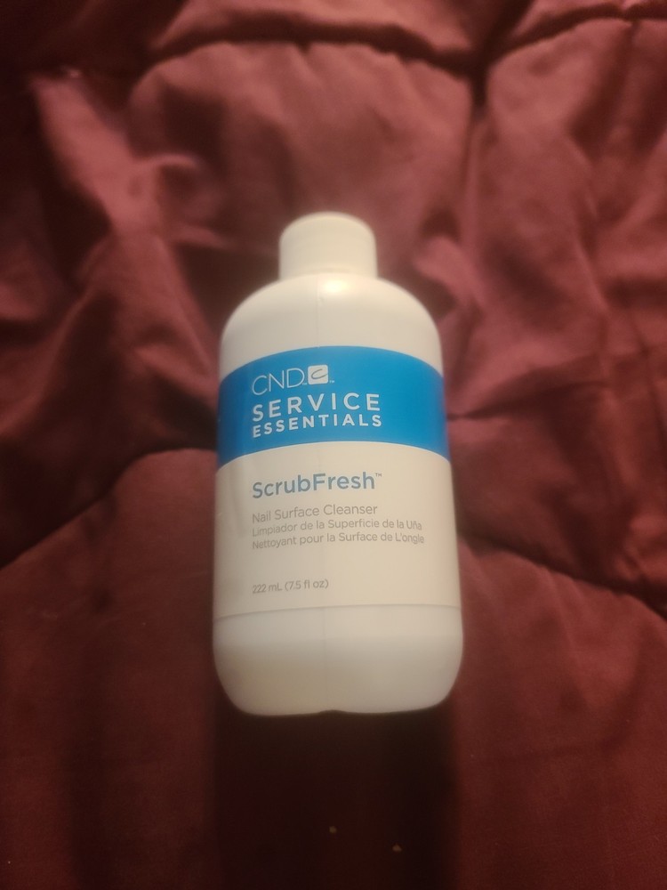 CND Servive Essential Scrub Fresh Nail Surface Cleanser 7.5 oz