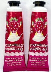 🍰BATH AND BODY WORKS – STRAWBERRY POUND CAKE – HAND CREAM – LOT OF 2 🍰