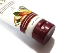 💥H&B HB ‘ANTI-CRACK FOOT CREAM’ 100ml Multi-Vitamin Treatment Dead Sea Minerals
