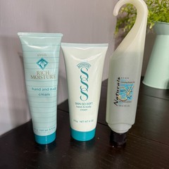 Avon VTG Rich Moisture Hand & Nail Cream Skin So Soft Body Cream Naturals Shower