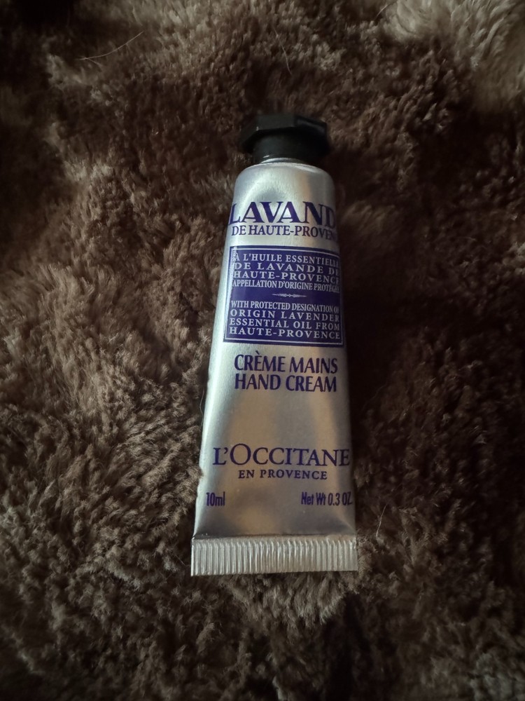 L’Occitane Lavande Lavender Hand Cream 0.3 oz 10 mL TRAVEL PURSE SIZE MINI NEW