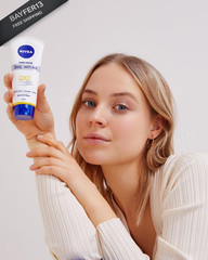NIVEA Rejuvenating Hand Cream Anti-Age Care Q10 100 ml 3.38 Fl Oz (Pack of 1)
