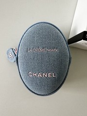 CHANEL LA CRÈME MAIN DENIM
