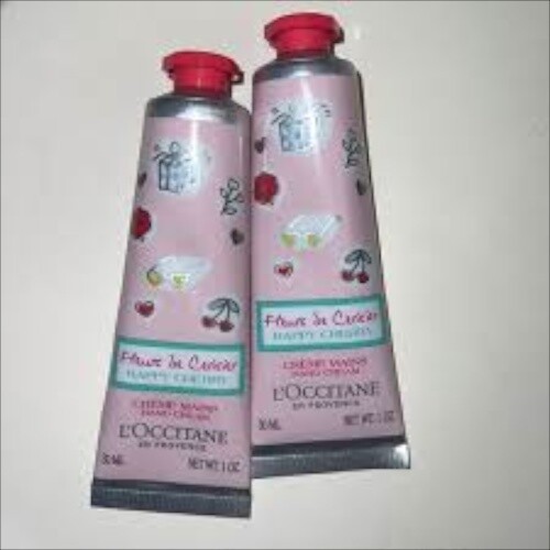 2 L’Occitane Fleurs de Cerisier Happy Cherry Hand Cream