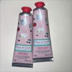 2 L’Occitane Fleurs de Cerisier Happy Cherry Hand Cream