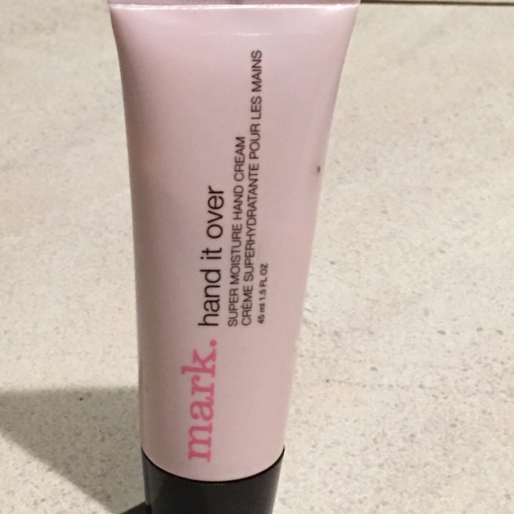 Mark Hand It Over Super Moisture Hand Cream Vanilla Cream 1.5oz Purse Size Avon