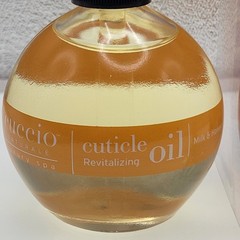 Cuccio Naturale Cuticle Revitalizing Oil Milk & Honey FULL SIZE 2.5oz New in Box