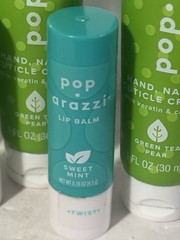 4x pop arazzi Hand Nail Cuticle Cream 1 fl oz Green Tea & Pear + 3x Lip Balm