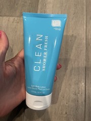 Clean Shower Fresh for Women 6.0 oz Soft Body Lotion Brand New