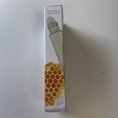 Cuccio Naturale Revitalizing Roll-On Cuticle Oil Milk & Honey 10 ml