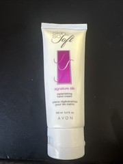 Avon Skin So Soft Signature Silk Replenishing Hand Cream 3.4 FL OZ New