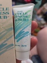 AVON CUTICLE FITNESS SCRUB/W MINI NAIL BRUSH, ..75 oz *NIB* OLD STOCK