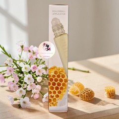 Cuccio Naturale Revitalizing Roll-On Cuticle Oil Milk & Honey 10 ml/.33 fl oz