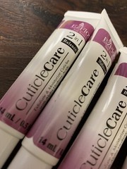 EzFlow Cuticle Care 2-IN-1 Balance Exfoliate and Moisturize Cuticles 0.5 oz
