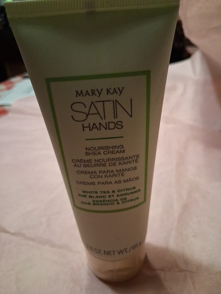 MaryKay Satin Hands White Tea And Citrus Hand Cream 3.9 Sealed And New