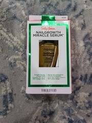 Sally Hansen Nail Growth Miracle Serum Full Size (New In Box)