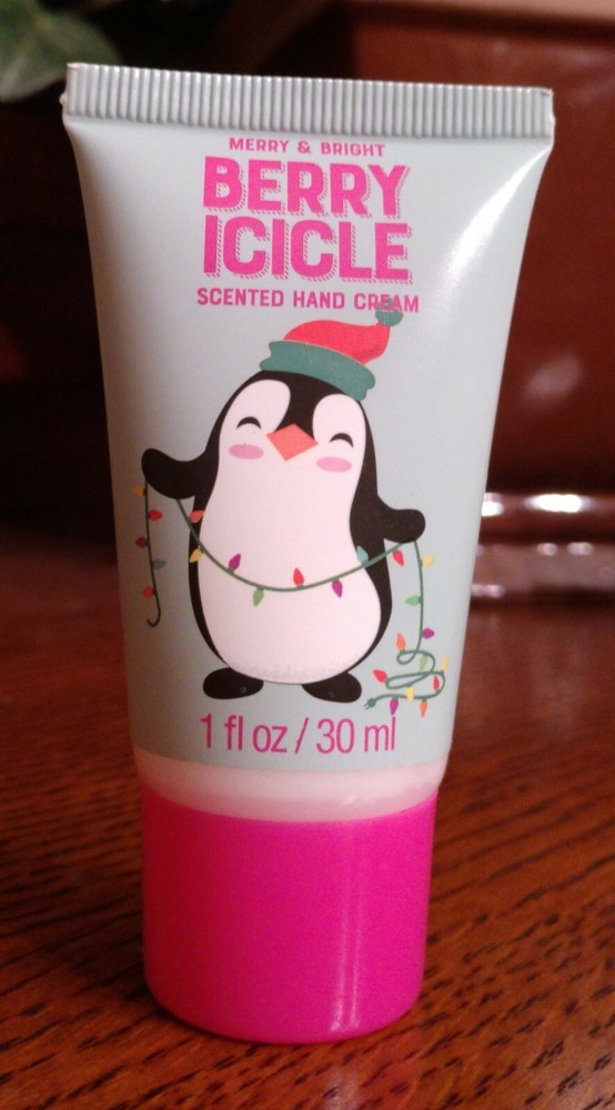 MERRY & BRIGHT SCENTED HAND CREAM IN BERRY ICICLE SCENT