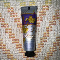 BURT’S BEES Shea Butter Lavender And Honey Hand Cream – 1oz *NO BOX*