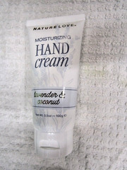 NATURE LOVE~~LAVENDER & COCONUT~~MOISTURIZING HAND CREAM 3.5 OZ 102a