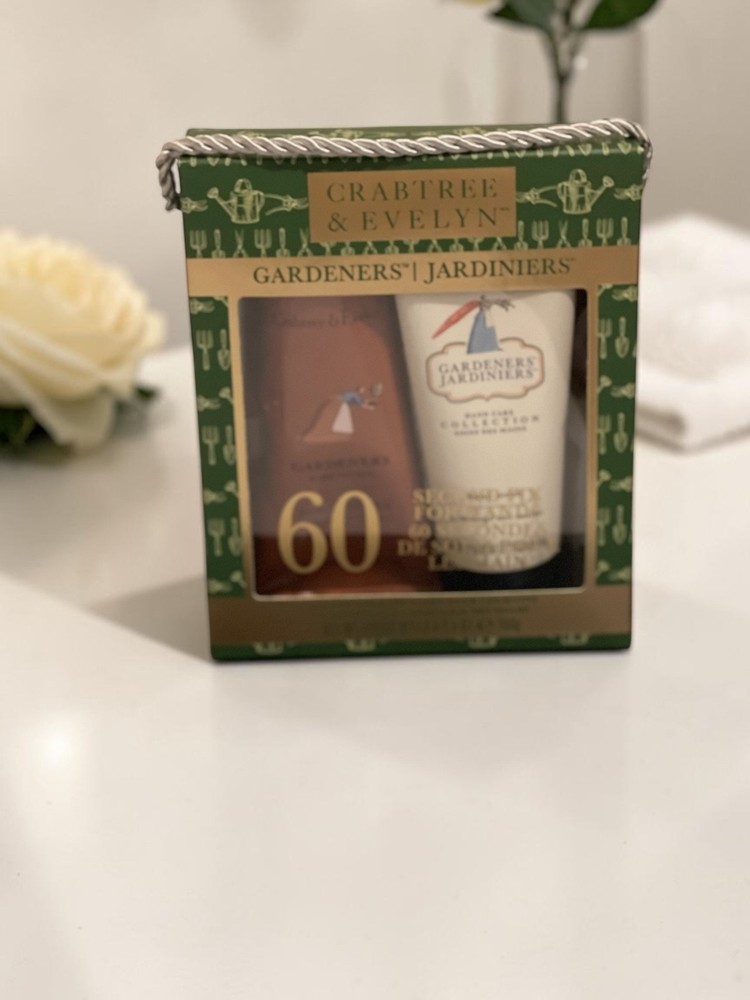 Crabtree & Evelyn Gardeners Hand Fix Set Hand Scrub & Hand Therapy Gift Box