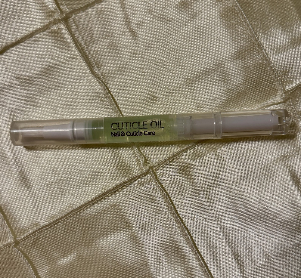 Cuticle Nourishing Oil Nail & Cuticle Care Pen Applicator for Cuticles