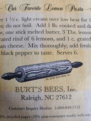 Burt’s Bees – 1997 – Kitchen Cupboard – Lemon Oil – Cuticle & Nail Soak – 1 oz