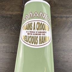 L’OCCITANE Amande Delicious Hands Cream Nail Care with Almond 150ml/5.2 oz NIB