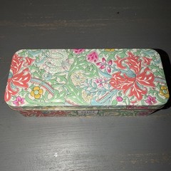 WILLIAM MORRIS BERGAMOT &VETIVER HAND CREAM IN COLLECTIBLE hinged TIN 3.38FLOZ