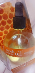 CUCCIO REVITALIZE NAILS CUTICLE NATURAL OIL MILK AND HONEY 2.5OZ 75ML NEW IN BOX