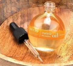 Cuccio Naturale Revitalizing Cuticle Oil Paraben Free Milk & Honey – 2.5 Oz