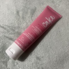 Cake strawberries & cream ultra nourishing totally-to-die-for hand cream 2oz ❤️