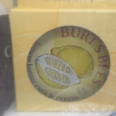 Burt’s Bees Hand Repair Gift Set New in Gift Bag