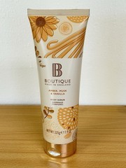 Boutique Made in England Amber, Musk & Vanilla Body Scrub 7.9 fl oz – Vegan Exfo