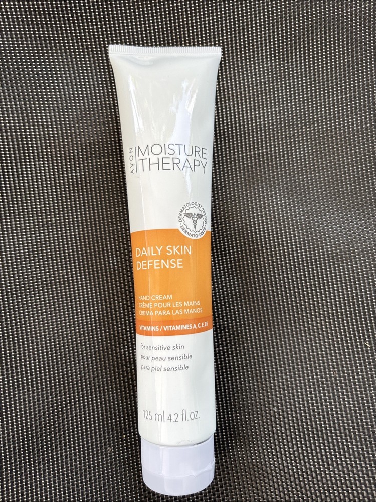 AVON Moisture Therapy Daily Skin Defense Hand Cream 4.2 fl oz FREE SHIPPING