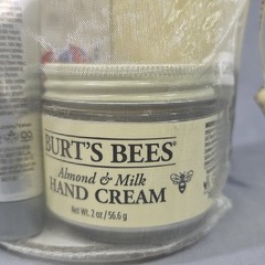 Burt’s Bees Hand Repair Gift Set New in Gift Bag