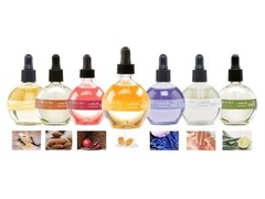 Cuccio Naturale Luxury Spa Revitalizing Cuticle Oil – Pomegranate & Fig 2.5fl.oz