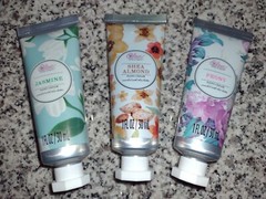 Hand Cream Set -Pack of 3 Hand Cream. Shea Almond, Jasmine, Peony & 1 Foam Bath