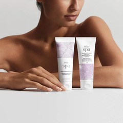 JAFRA SPA BUNDLE NIACIMIDE & VITAMIN E 1) HAND CREAM SPF 15 & 1) HAND POLISH NEW