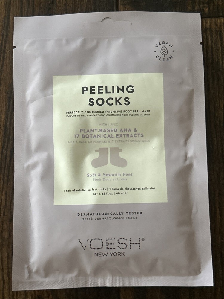 Voesh New York Plant-based AHA & 17 Botanical Extracts Peeling Socks NIP