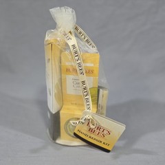 Burt’s Bees Hand Repair Gift Set New in Gift Bag
