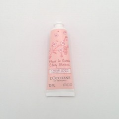 L’Occitane Fleurs Cerisier Cherry Blossom Hand Cream 1 oz / 30 ml *NEW*