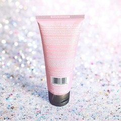 Valuta Currency Gold Grapefruit Cassis Cuticle Cream 2.5 oz New Without Box