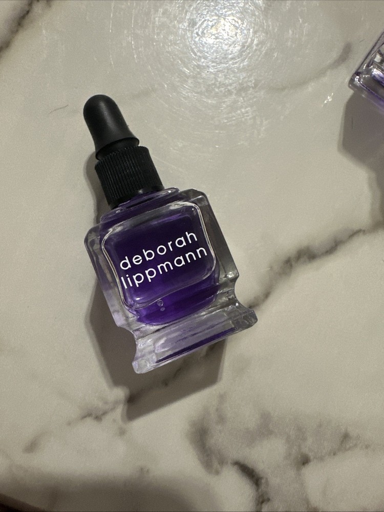 Deborah Lippmann Cuticle Oil Prevents cuticles peeling & splitting Full Size